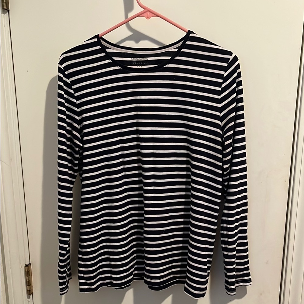 Croft & Barrow Black and White Striped Tee